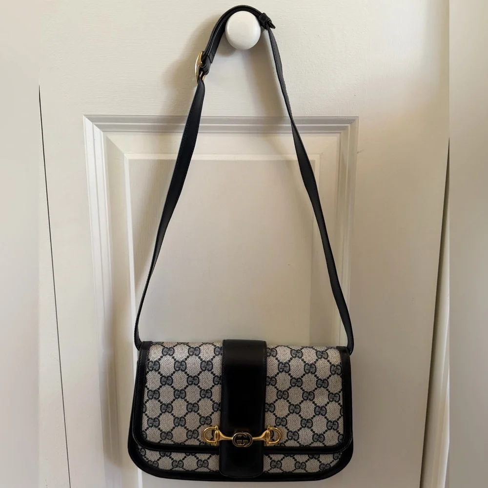 Vintage Gucci Shoulder Bag w Horsebit detail Navy and Gold - Picture 3 of 10